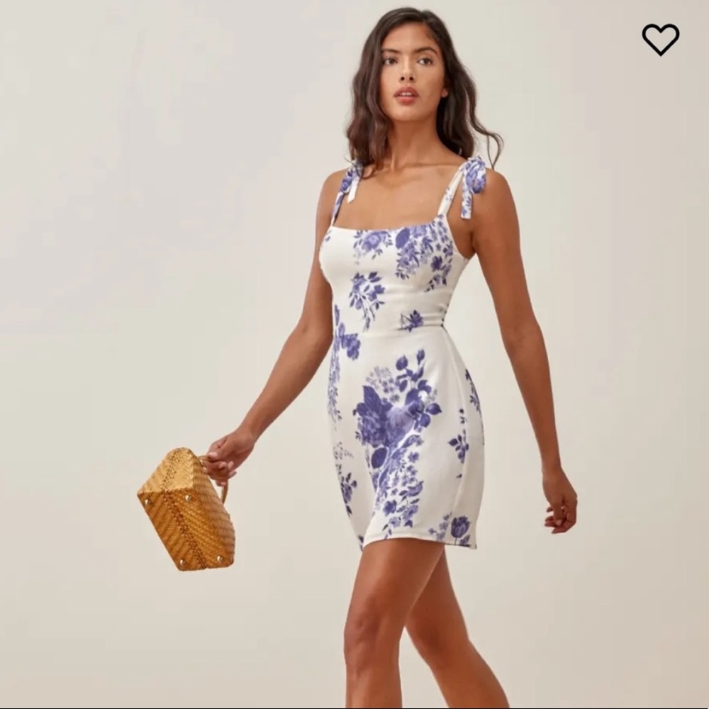 Reformation Annabell Dress in Jaspar